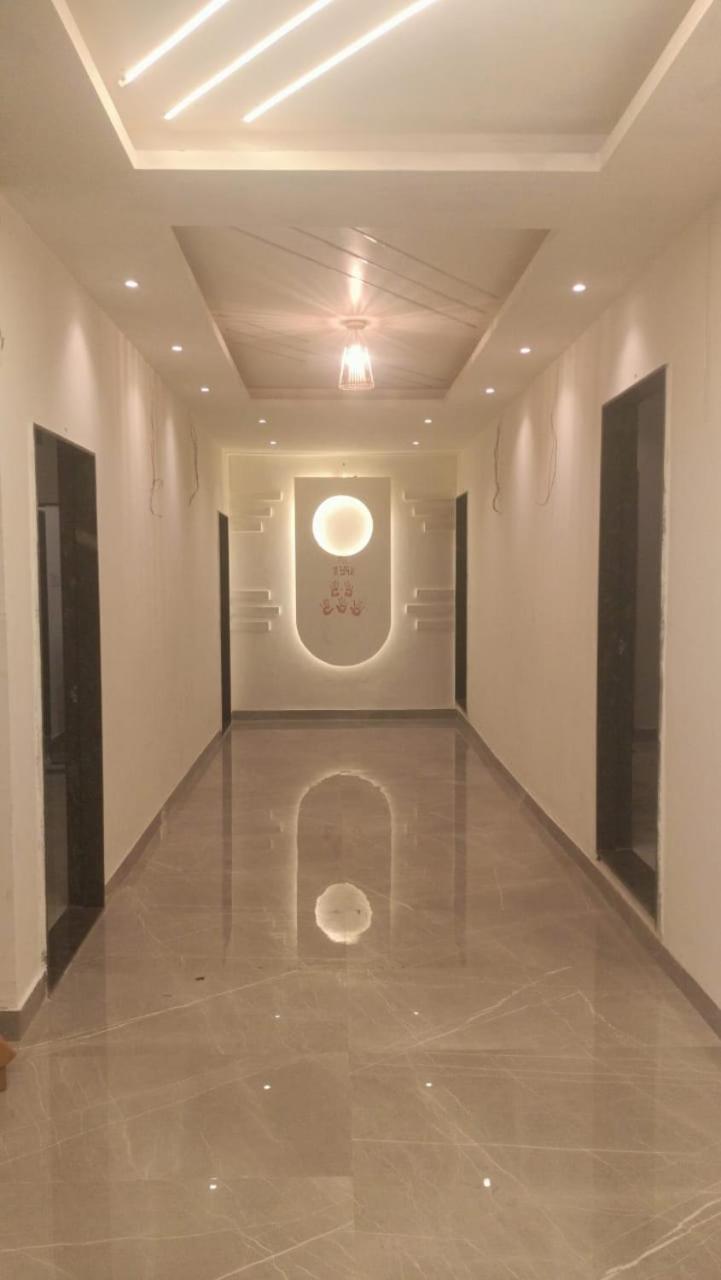Maharaja Guest House Nashikkar Akalkot Zewnętrze zdjęcie