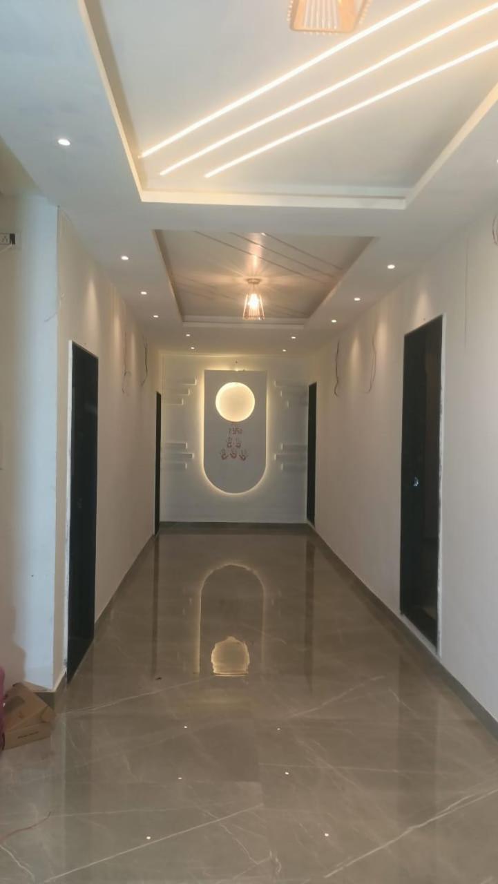Maharaja Guest House Nashikkar Akalkot Zewnętrze zdjęcie